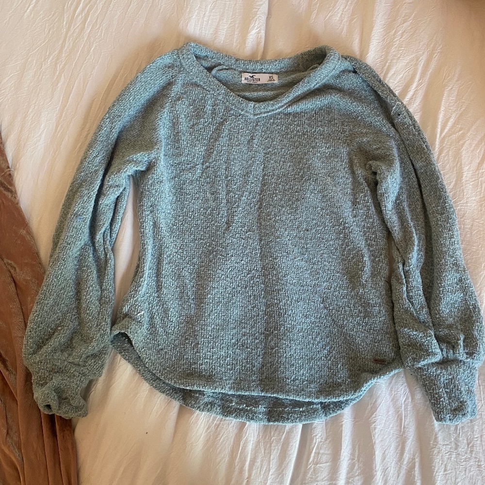 blue nit sweater